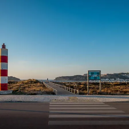 Casa Da Alegria Boutique Guest 招待所 卡尔达斯达·赖尼亚