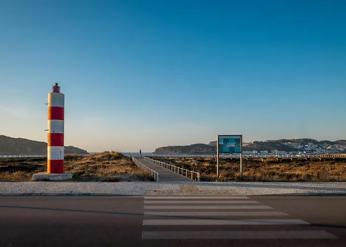 Casa Da Alegria Boutique Guest 招待所 卡尔达斯达·赖尼亚